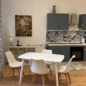 https://domus-provinciae.it-romehotels.com